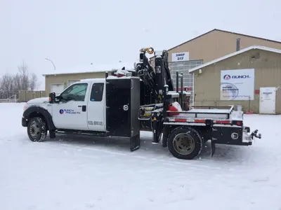 Bunch crew truck and picker