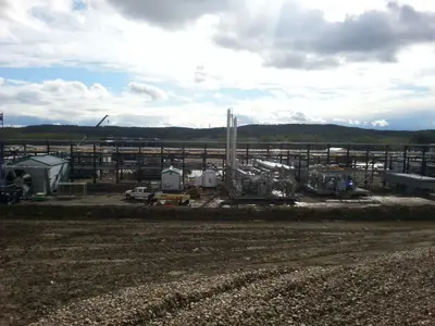 Deep cut gas plant construction Alberta