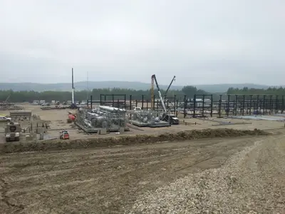 Deep cut gas plant construction Alberta