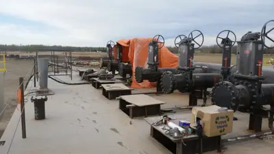 Oilsands pump header construction